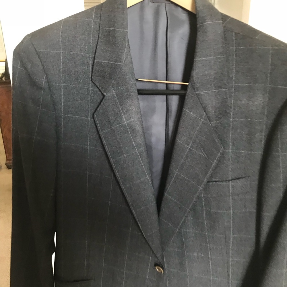 Lightweight gorgeous sport coat made in Italy